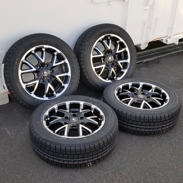 新品 17インチ スタッドレス タイヤホイール 4本セット 200系 ハイエース レジアスエース ナンカン SNC-1 215/60R17C_画像3