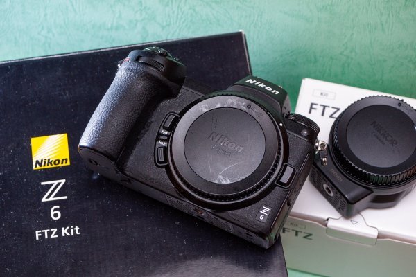 【冬sale.中古美品】NIKON Z 6 FTZ マウントアダプターキット 　￥140000　　ミラーレスカメラ　フルサイズ 税込み　送料込み