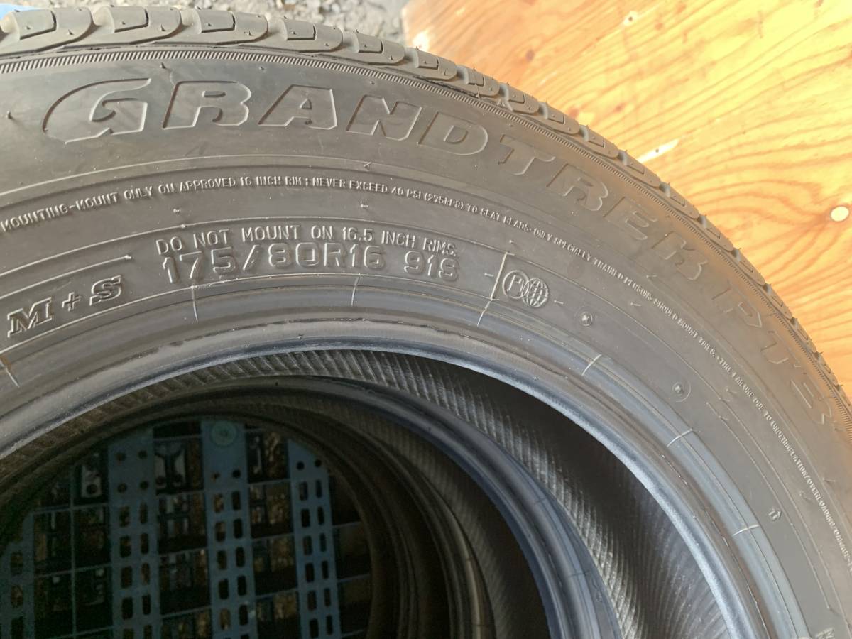 175/80R16 ダンロップ グラントレック PT3 製造年数19×4 残溝約5.1 ～8.1㎜ 4本セット MADE IN JAPAN_画像1