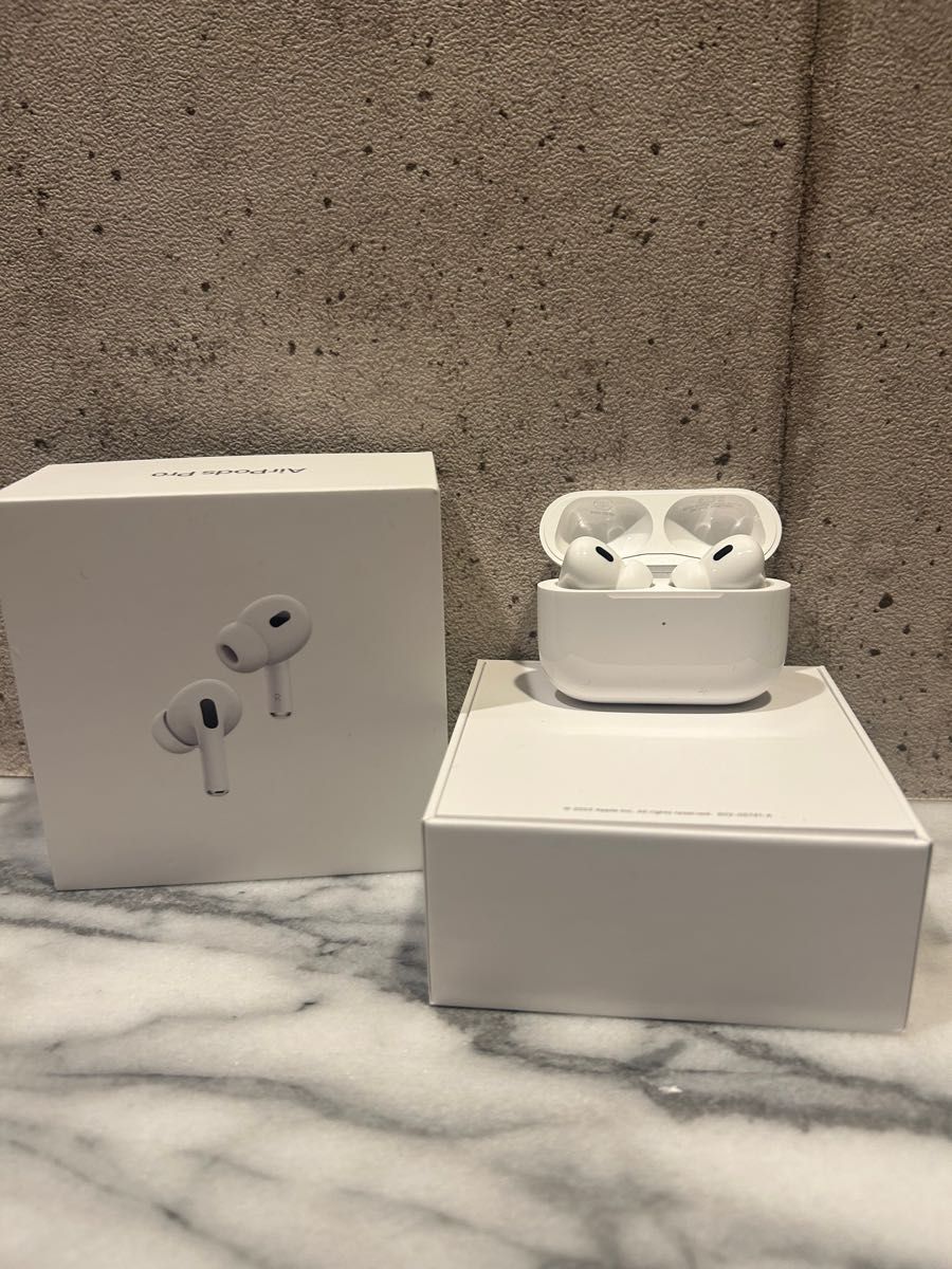 Apple AirPods Pro 第二世代 美品 箱付き｜PayPayフリマ