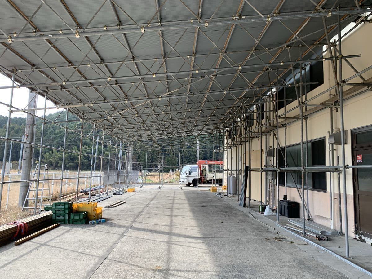 単管パイプ 小屋 カーポート 屋根 波板 トタン 駐車場 テント 単管パイプ 小屋 カーポート 屋根 波板 トタン 駐車場 テント