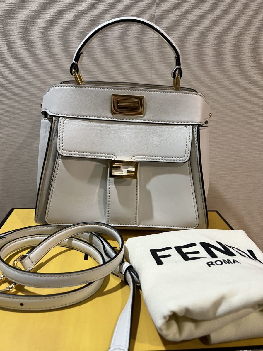 FENDI ピーカブー　アイシーユー