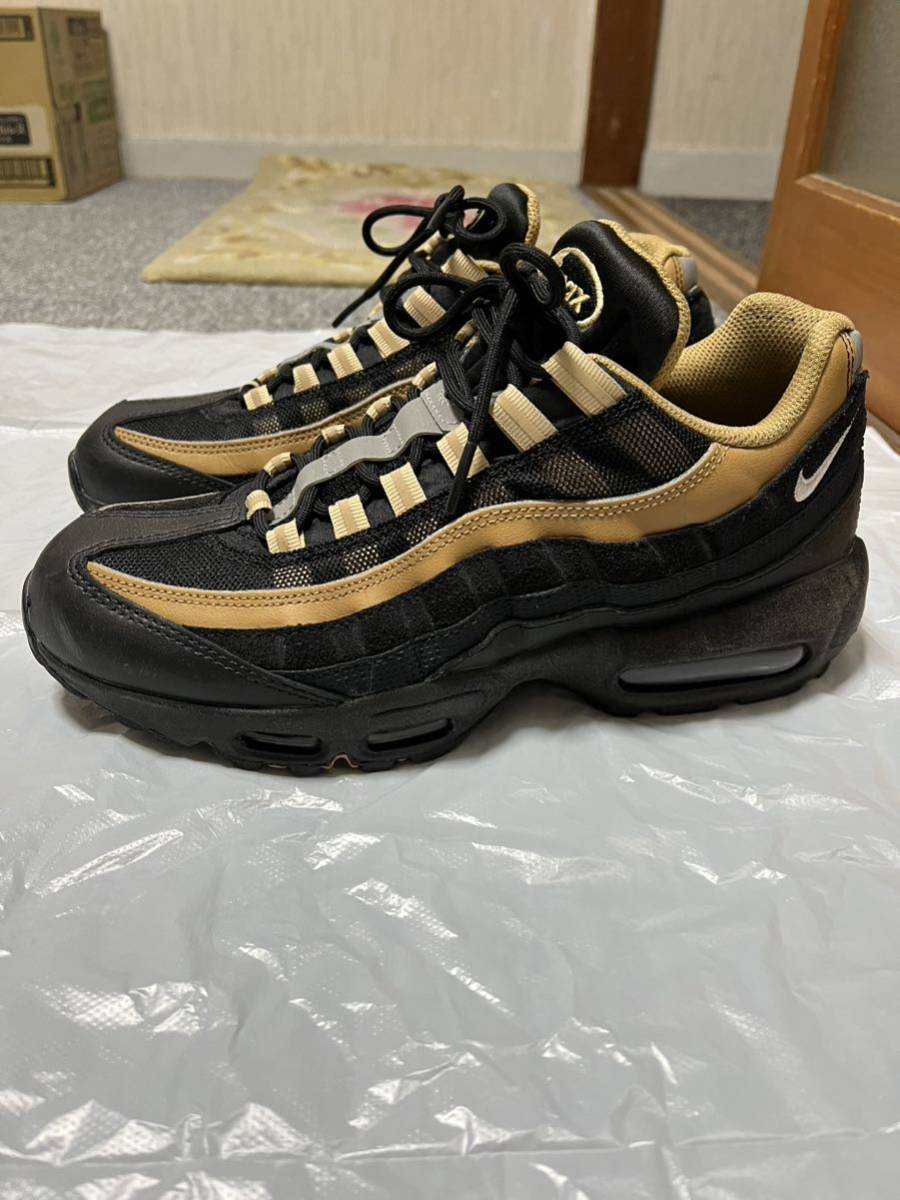お気に入り NIKE エアマックス95(色…ブラック&ゴールド) 27.0cm