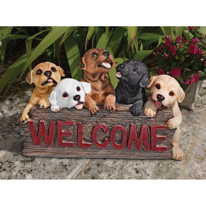 置物 彫像 「ようこそ」とお出迎えをしている5匹の レトリバーの子犬の像 Dog Retriever ornament statue