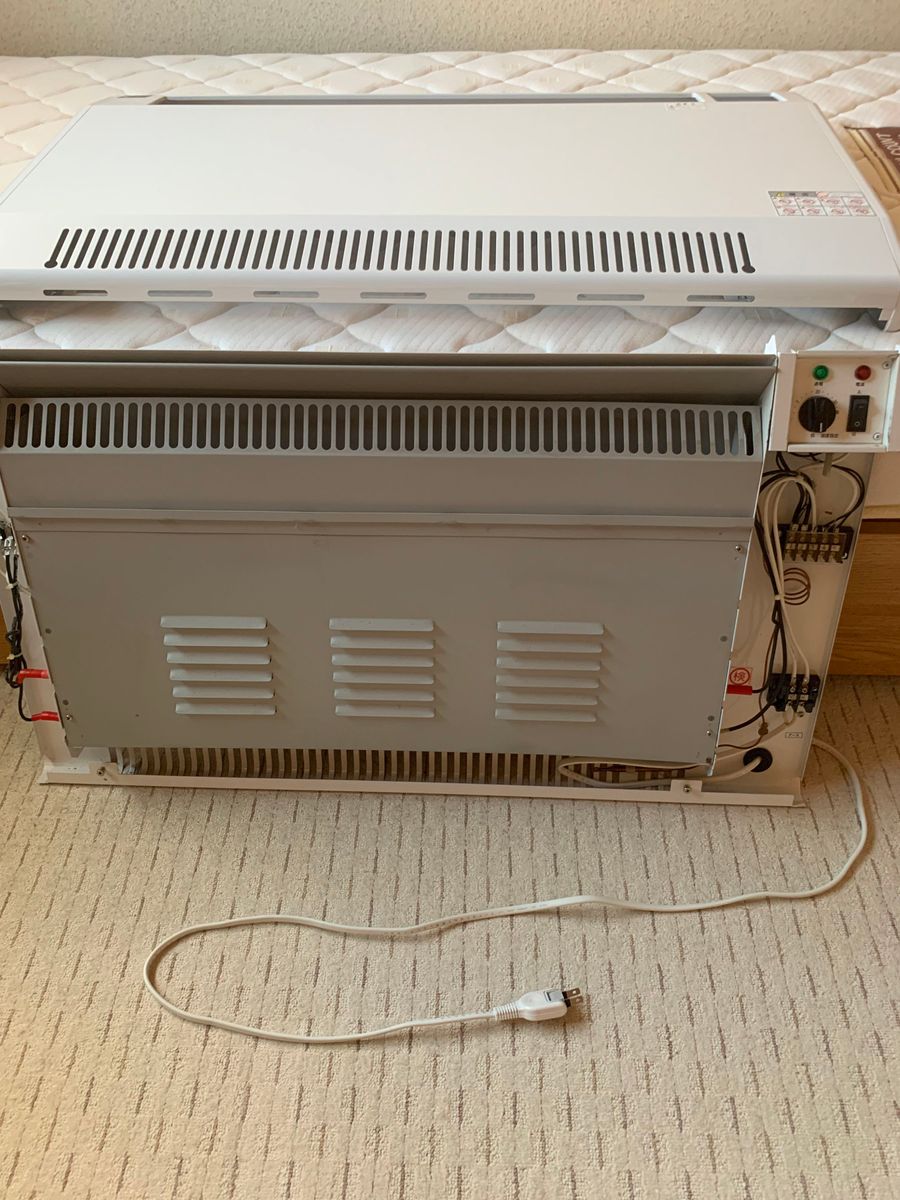 中古 インターセントラル パネルヒーター 壁掛け 電気ストーブ 中古 インターセントラル パネルヒーター 壁掛け 電気ストーブ