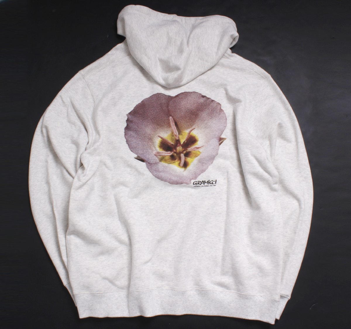 23ss タグ付き 定価12 100円 GRAMICCI FLOWER HOODED SWEATSHIRT sizeL