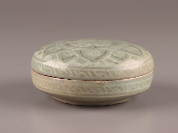 古美術 朝鮮古陶磁器 高麗青磁 白黒象嵌 香合 時代物 極上品 初だし品 C1583_画像4