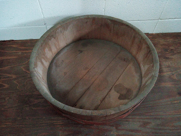 ◇《旧家蔵出し》たらい/大型 約60cm 木製 木桶 盥 古道具 古民 ◇《旧家蔵出し》たらい/大型 約60cm 木製 木桶 盥 古道具 古民