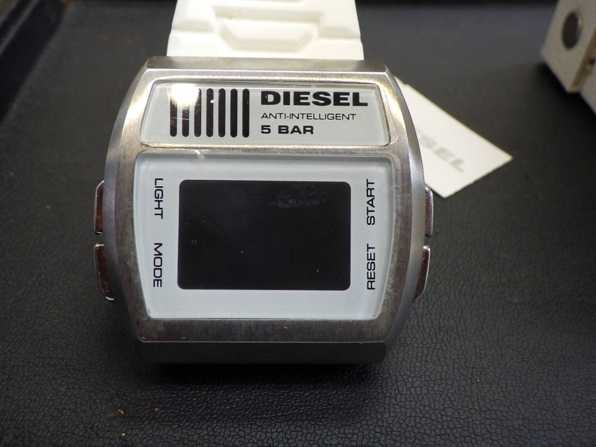DIESEL ディーゼル 腕時計 DZ-7204 電池切れ 動作未確認_画像2