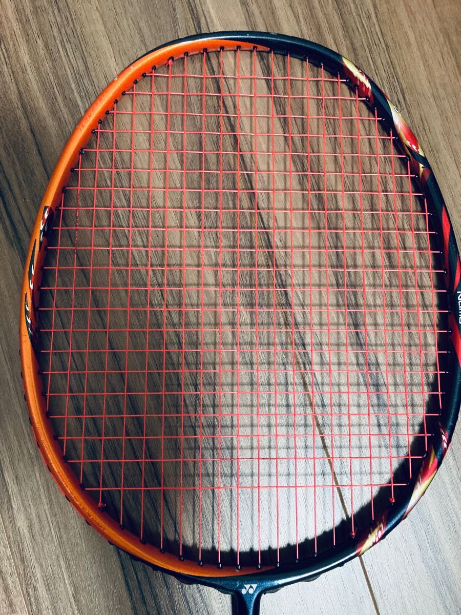 YONEX ASTROX 99 美品 バドミントンラケット 国内正規品 桃田 YONEX ASTROX 99 美品 バドミントンラケット 国内正規品 桃田