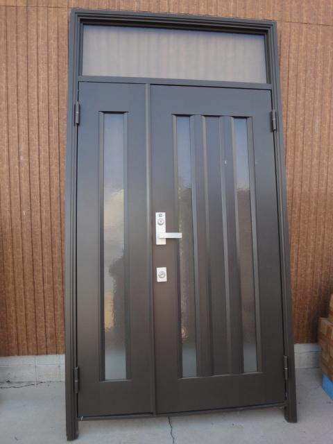 S-558　引取限定　展示品　リクシル　トステム　　クリエラ　親子ドア　W1240ｘH2330ｍｍ　玄関ドア　玄関 DIY リフォーム 修理 修繕 補修