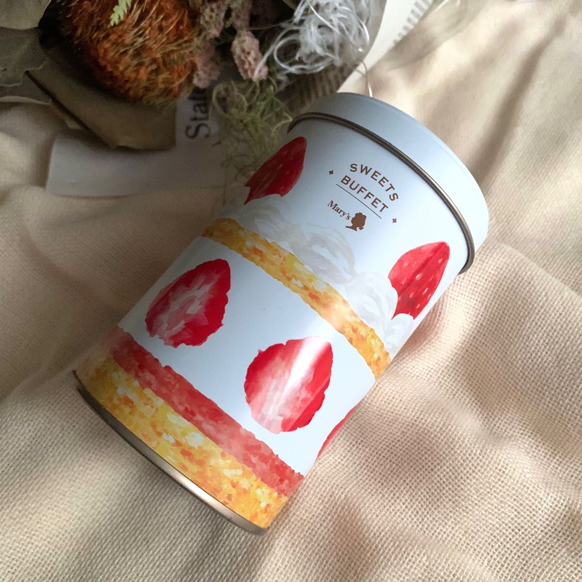 お菓子缶 ケーキ缶 ショートケーキ 円柱 メリーチョコレート お菓子缶 ケーキ缶 ショートケーキ 円柱 メリーチョコレート
