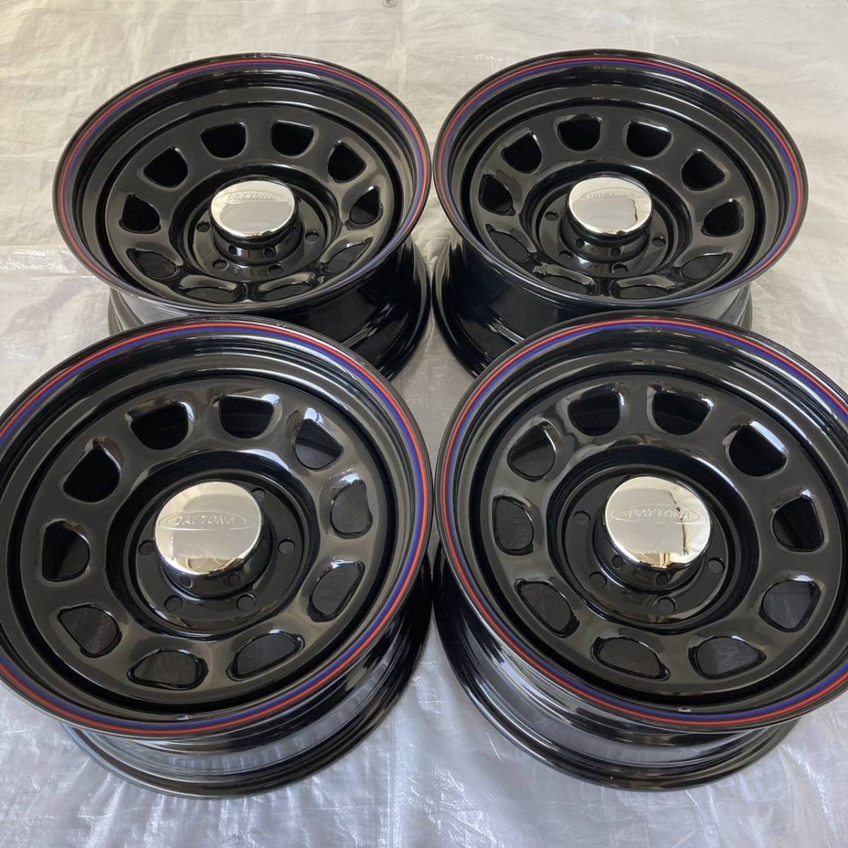 新品 デイトナ 16-8.0J±0 6-139.7 ブラック ホイール4本SET ランドクルーザー60 70 80 ハイエース (W2349-1)_画像1