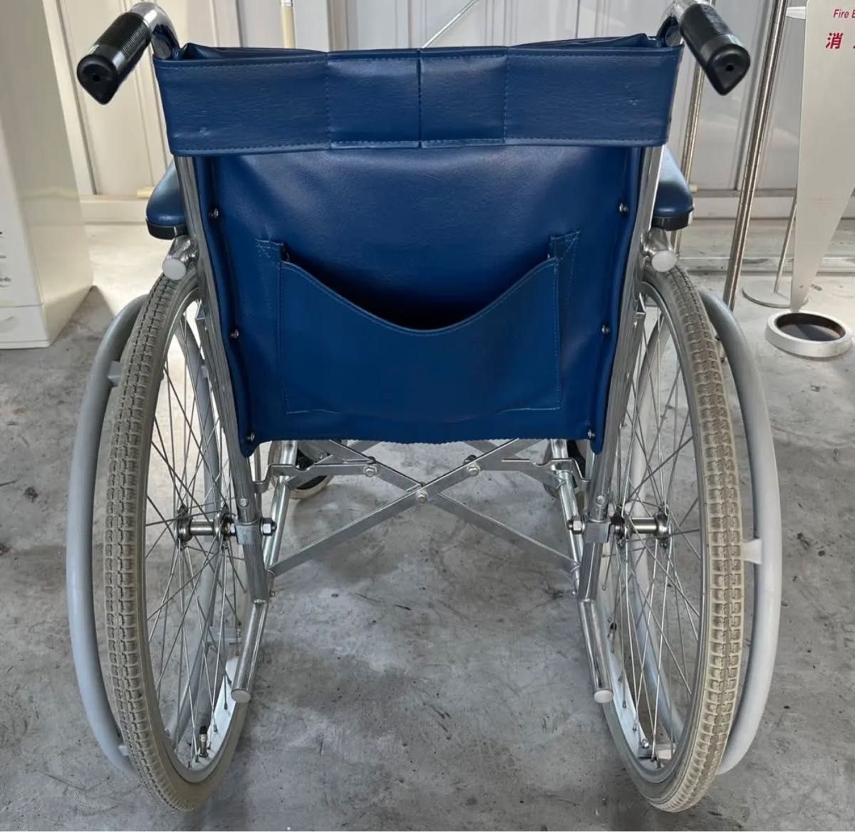 カワムラサイクル】スチール製自走用車いす KR801 座幅42 車椅子-