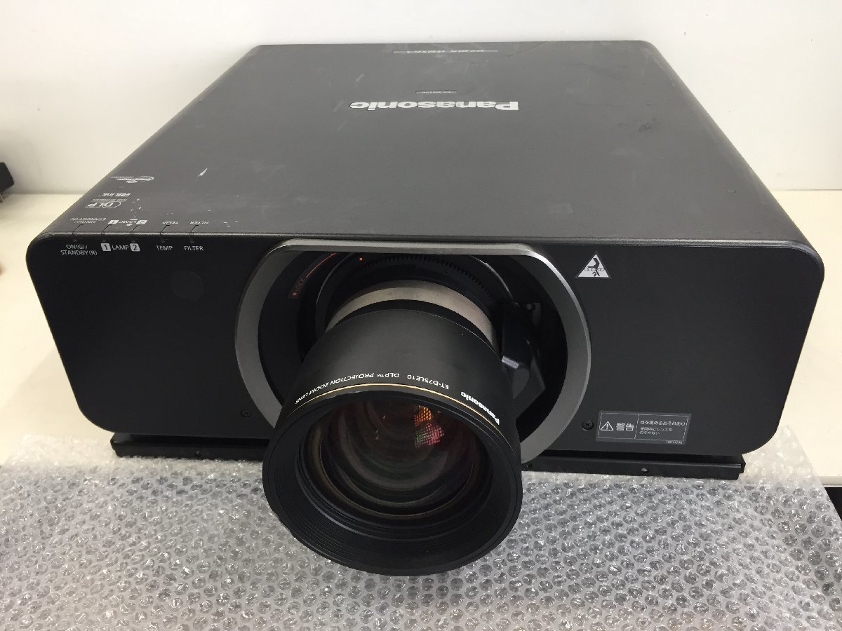 新品?正規品 プロジェクター Panasonic PT-DZ10K (管２FW） ランプ使用