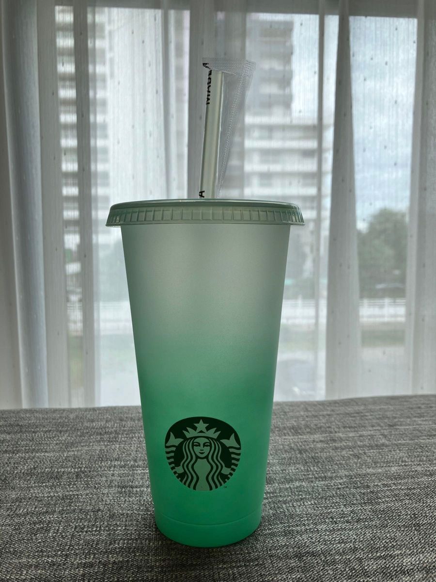 【日本未発売】スターバックス STARBUCKS リユーザブルカップ　新カラーグリーンGRADIENT SIREN タイ限定巾着付