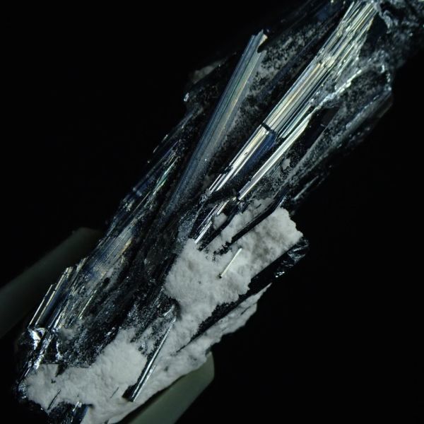 スティブナイト 3.2g サイズ約31mm×9mm×7mm 中国 湖南省産 ksx067 輝安鉱 天然石 鉱物 原石 パワーストーン_画像2