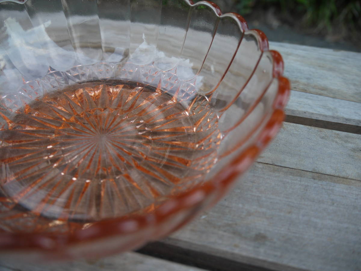 【A30914】ガラス鉢 深皿 花びら型 薄橙色 昭和レトロ/アンティーク_画像3