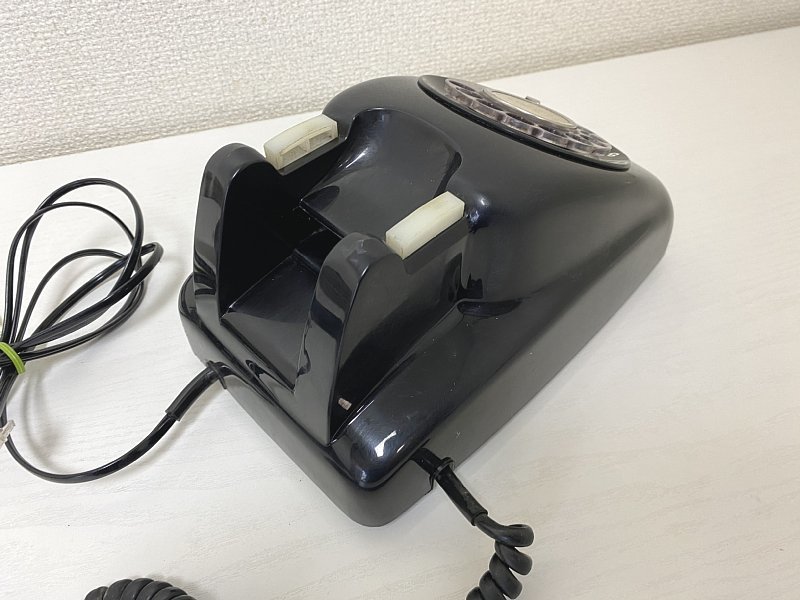 送料込み□昭和レトロ 電話機 黒電話 東芝 600-A1 動作未確認