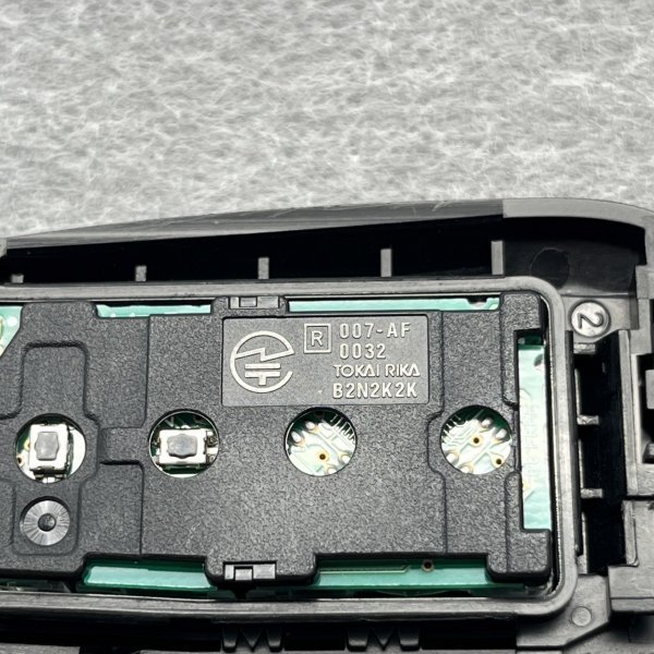 HILUX GUN125 初期化済み トヨタ純正スマートキー 新品電池付 再登録 ハイラックス ピックアップ《別料金キーカット可》61K623-0010の画像4