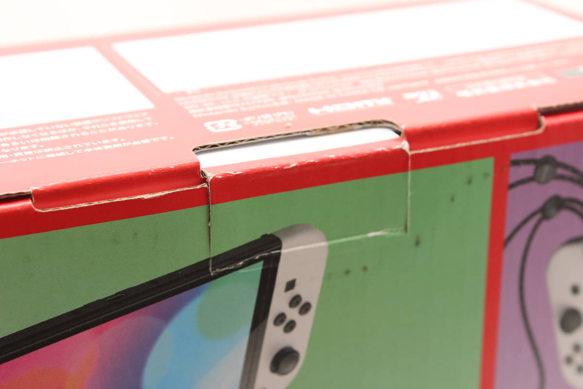 ☆　Nintendo Switch 有機ELモデル ホワイト　未使用品　発送ヤマト80サイズ　箱の隅などダメージ　外箱開封　内部未開封品_画像6