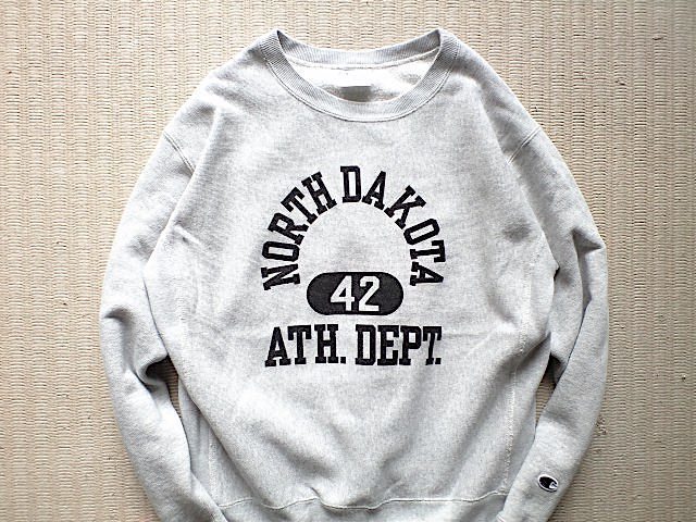 即決 復刻 青タグ Lサイズ グレー Champion REVERSE WEAVE 即決 復刻 青タグ Lサイズ グレー Champion REVERSE WEAVE