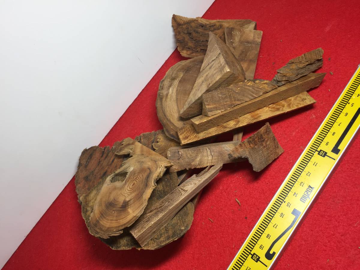 4-2058材料 銘木屋久杉 世界遺産 逸品 アクセサリー作りにいかがでしょ