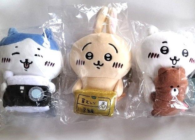 ちいかわ デスクトップから見守るひっかけぬいぐるみ 初期物 ちいかわくま ハチワレカメラ うさぎ草むしり検定カード