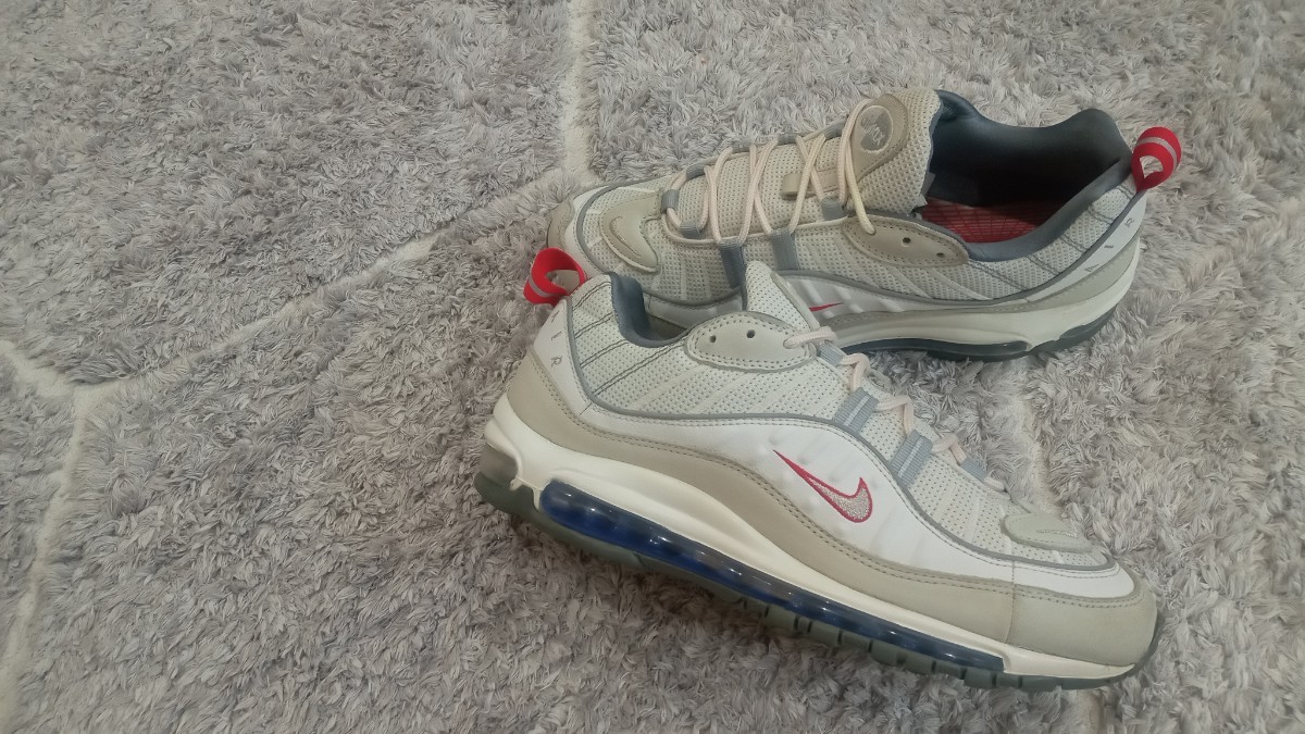 9E【特価/Used/入手困難】NIKE AIR MAX 98 SUMMT WHITE/METALLIC SILVER/Jordan sb force atmos AIRMAX dunk acg supreme 1 2 4 95 97 90 _画像10