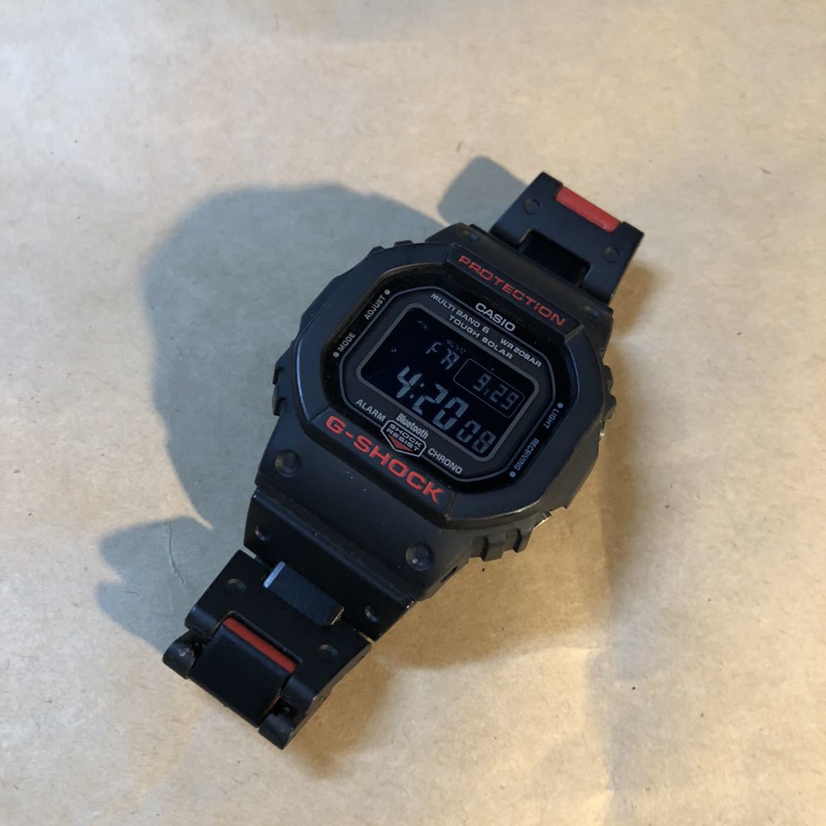 G-SHOCK CASIO カシオ Gショック タフソーラー Bluetooth WA208AR 腕時計 クロック 太陽電池 電波時計 ブラック レッド 防水_画像1