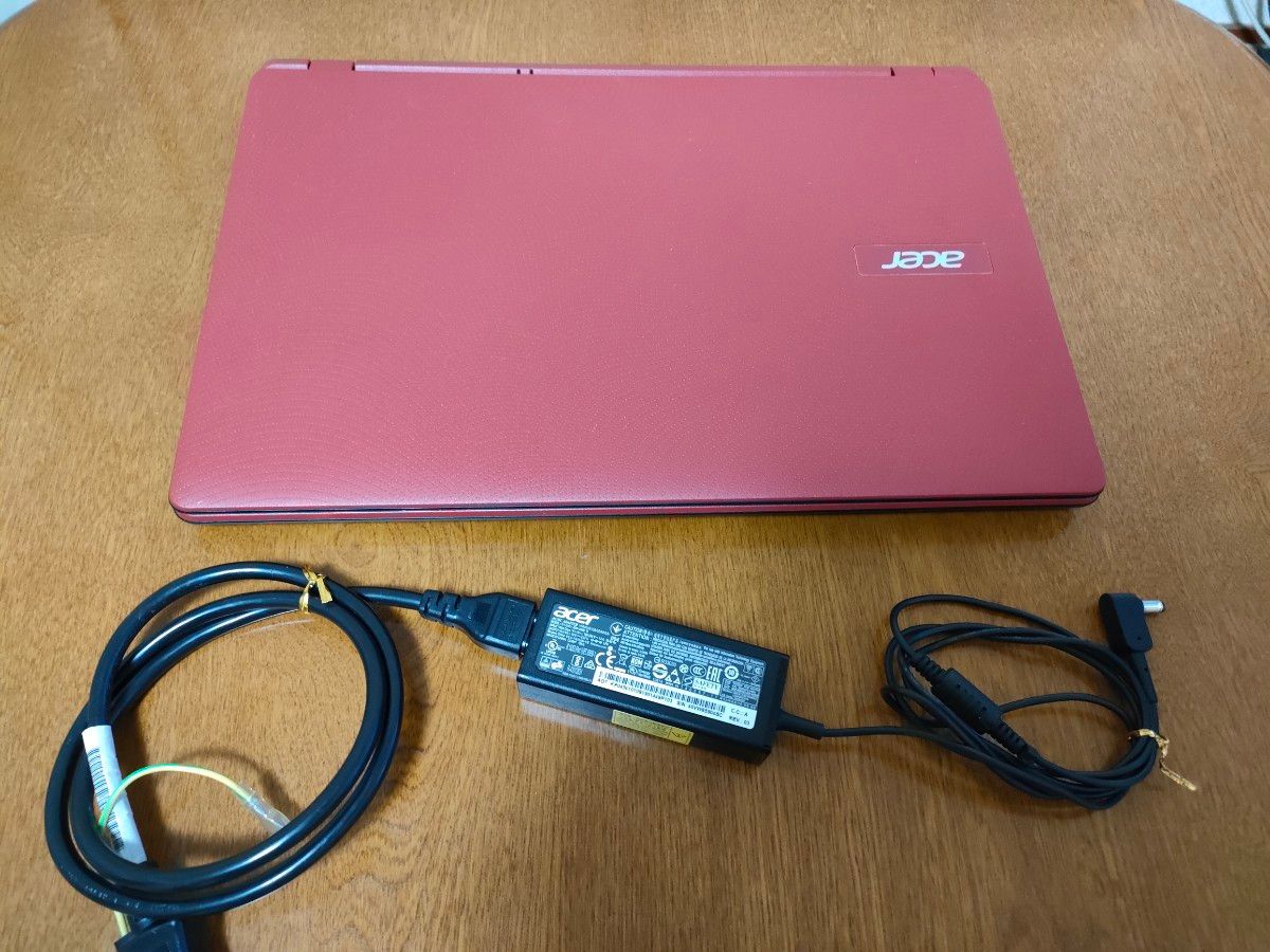 Acer es1-571-n14d/r 使用頻度の少ない美品です。