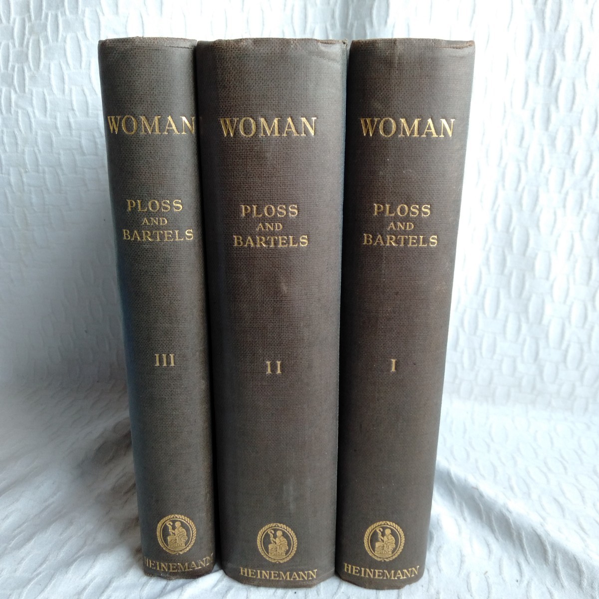 6717円 Y014 古書 WOMAN(女性) プロス・バルテル 1935年 3冊 6717円 Y014 古書 WOMAN(女性) プロス・バルテル 1935年 3冊