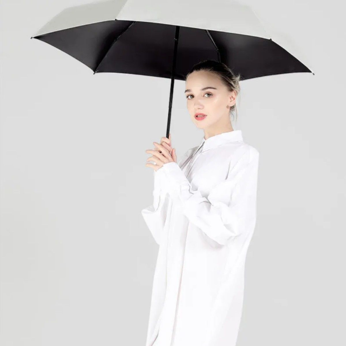 傘 折りたたみ傘　UVカット　雨傘　男女兼用　ホワイト　コンパクト