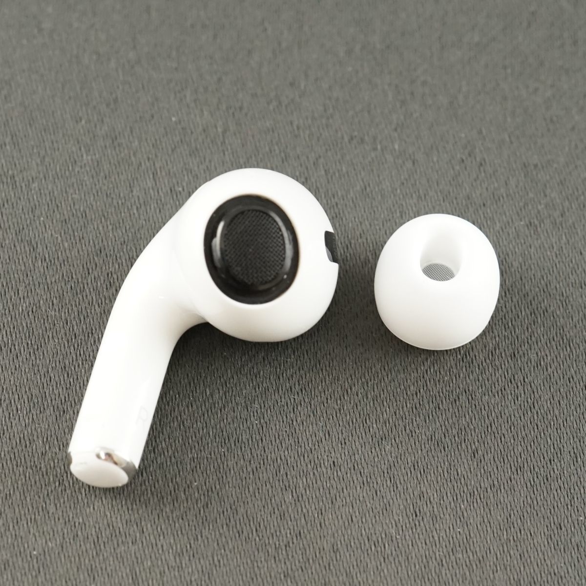 Apple AirPods Pro エアーポッズプロ右イヤホンのみUSED美品第一世代R