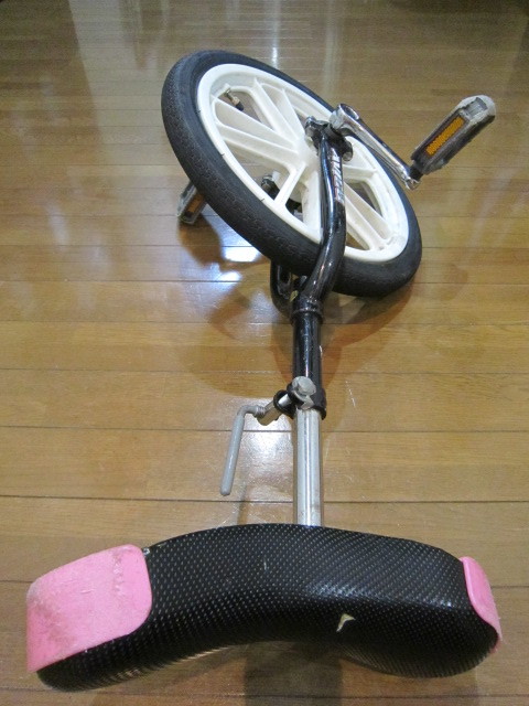 良品 使用感少 お子様のバランス感覚 運動神経アップに役立つ 一輪車 AVIGO 日本一輪車協会認定の画像5