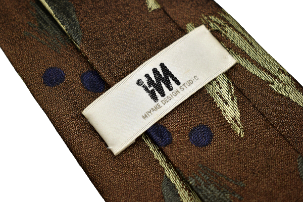 N-2758* free shipping *im MIYAKE DESIGN STUDIO I.M Issey Miyake * made in Japan .. Brown light brown group lustre weave cloth silk necktie 