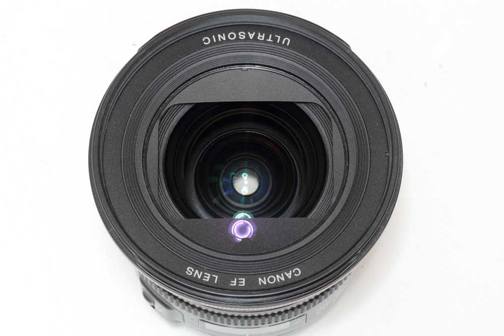 EF20-35mm F3.5-4.5 USM フード付き 完動品の画像4