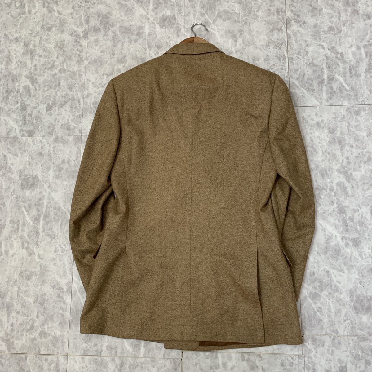 UU ＊ 美品 '高級紳士服' VALENTINO BOUTIQUE バレンティノ 高品質 WOOL & CASHMERE ダブル スーツ 上下 セットアップ size46 メンズ _画像4