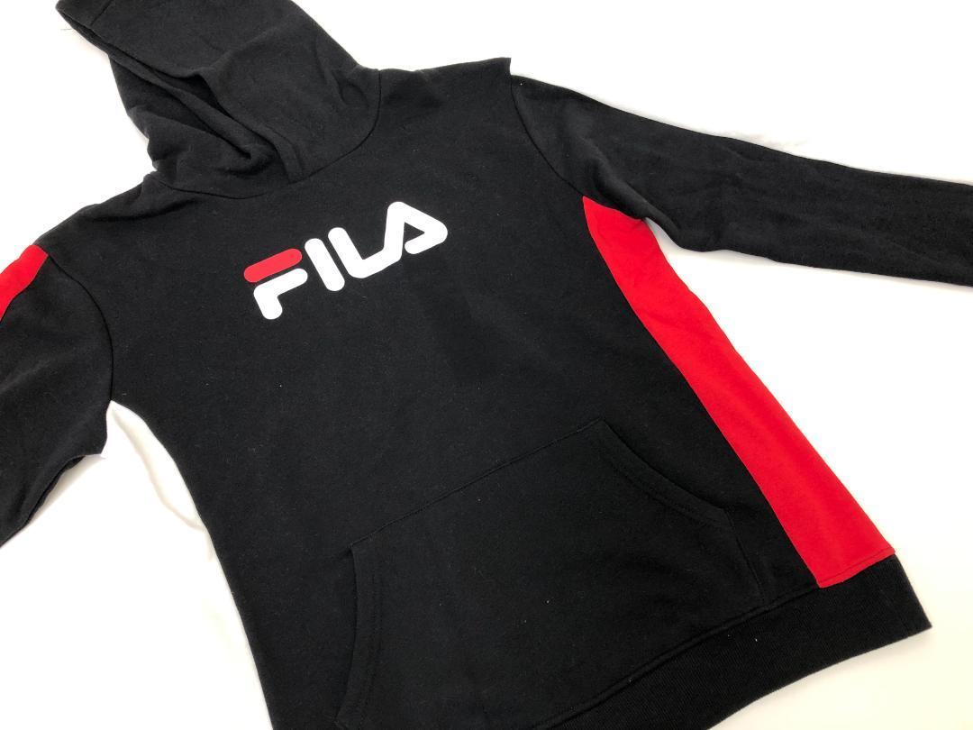 ⑪FILA filler Kids with a hood . Parker XL size black reverse side nappy 