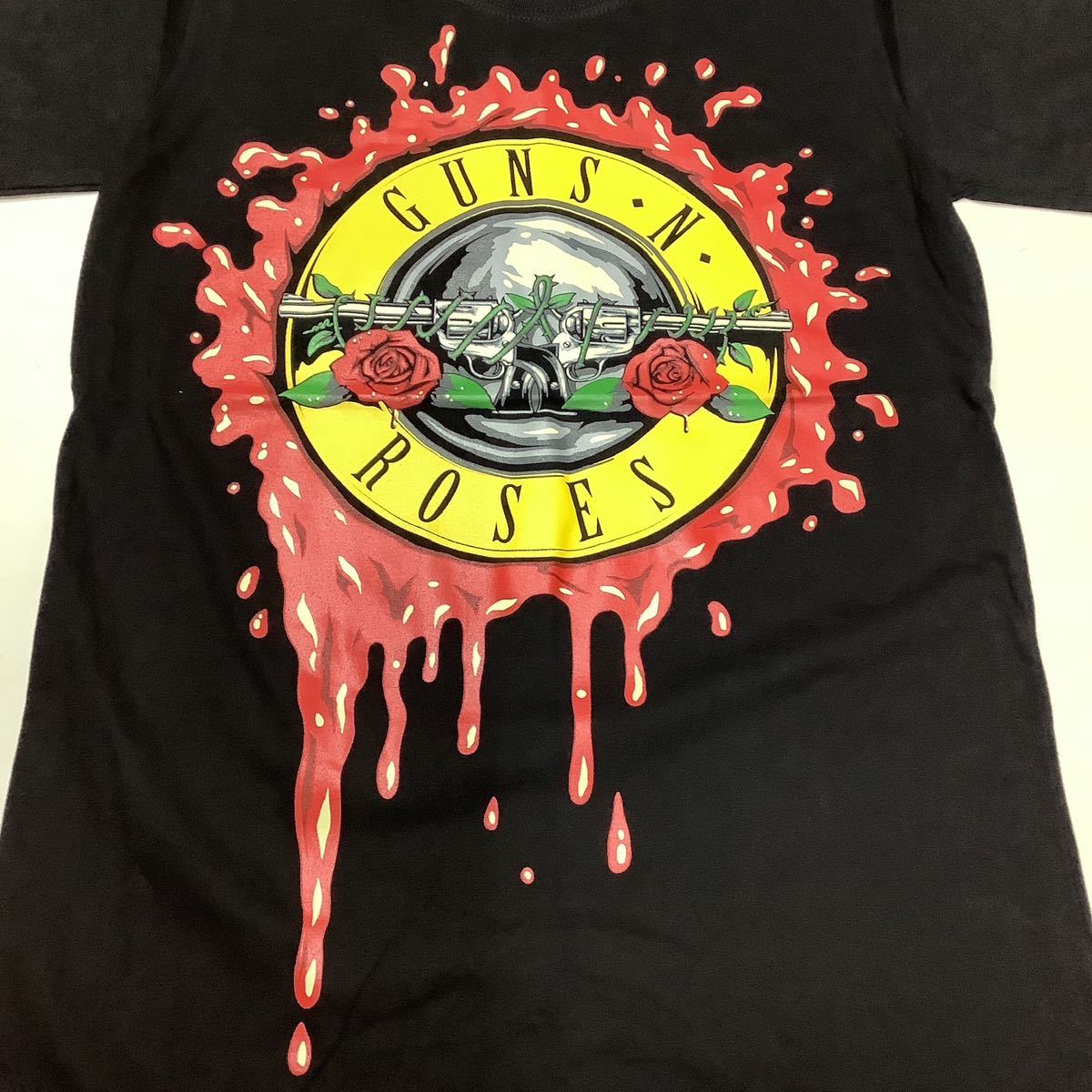 SR13S1. バンドTシャツ Sサイズ　GUNS N’ ROSES 17 ガンズアンドローゼズ 半袖Tシャツ