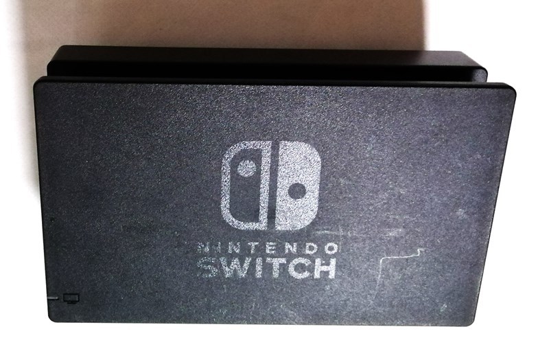 中古 『 Nintendo Switch本体 (HAC-001)/ Joy-Con(L) ネオンブルー/(R) ネオンレッド 』セーフティガイドのみ欠品_画像6