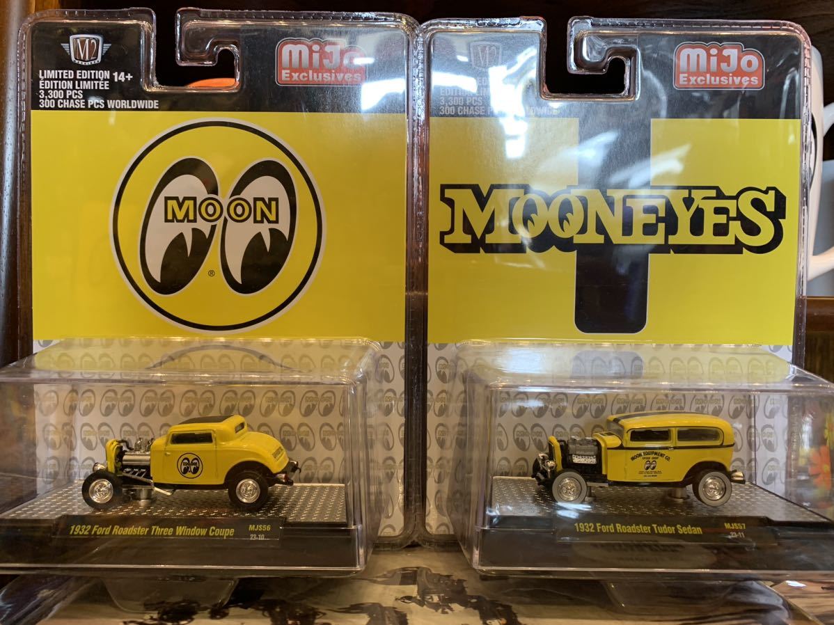 M2 Machines x MOONEYES 1/64 1932 Ford Roadster ムーンアイズ フォード ロードスター 2台セット 送料520円 リミテッド Tudor sedan_画像1