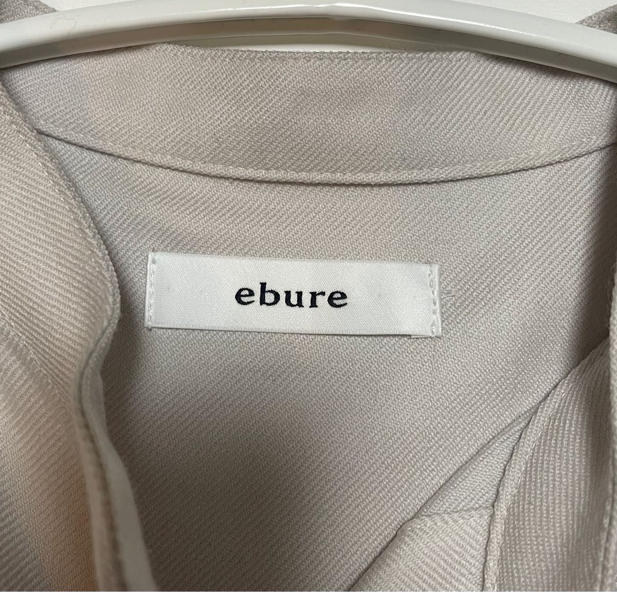 美品 ebure ウール サキソニー テントラインシャツ レース ロング ワンピース 72600 アイボリー 人気商品
