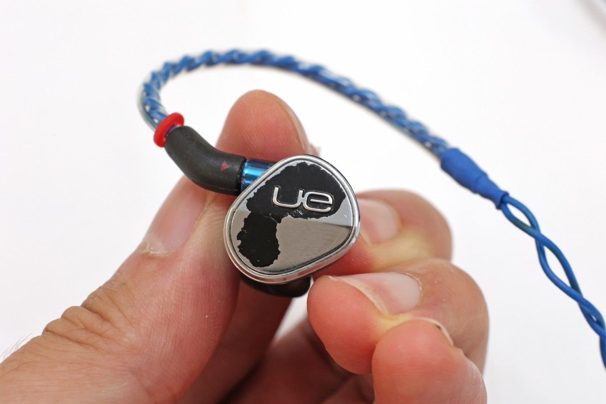 UE アルティメットイヤーズ　UE900S　リモコン付き Ultimate Ears