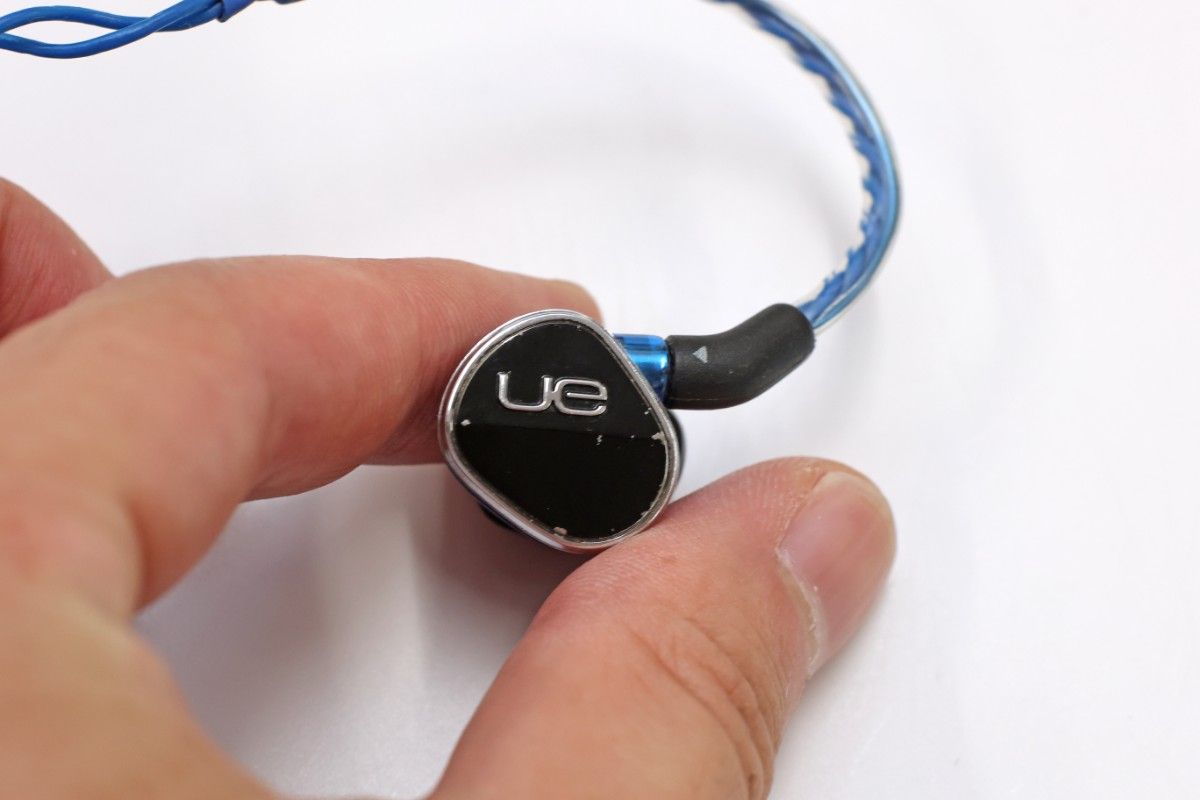 UE アルティメットイヤーズ　UE900S　リモコン付き Ultimate Ears
