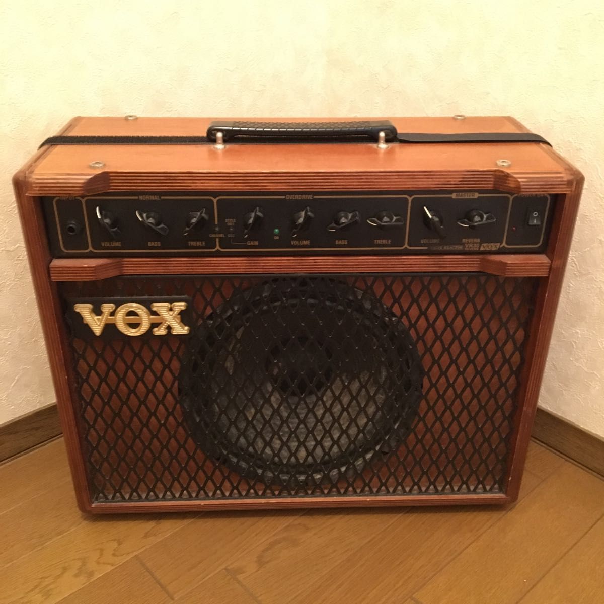 VOX VR30RW ハイブリッドチューブギターアンプ