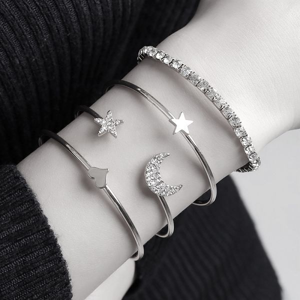 ☆ オシャレ 4点セット 月 星 バングル ☆ レディース ジュエリー ブレスレット 腕輪 チェーン 可愛い アクセサリー 銀 z8_画像1