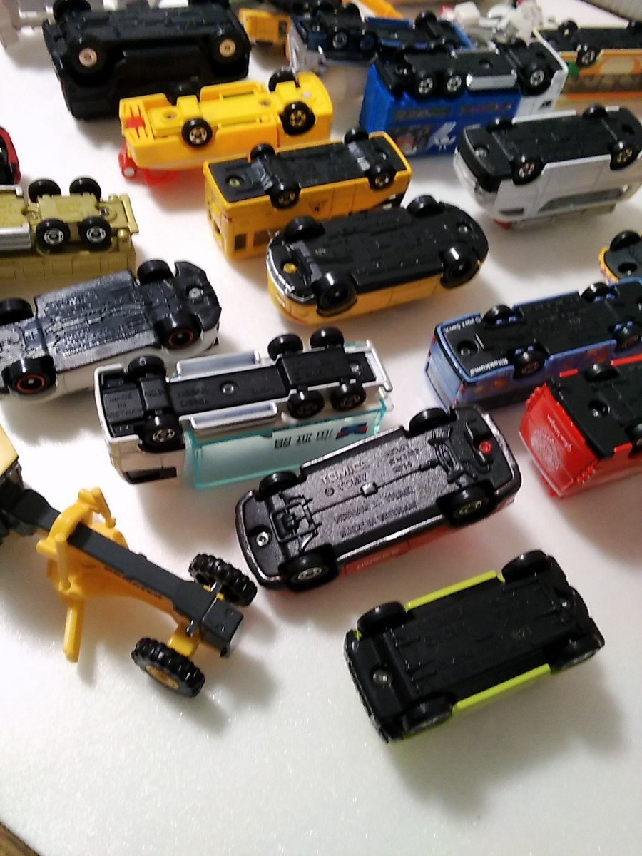 トミカ 大量まとめて 29点 TAKARA TOMY タカラトミー ミニカー 乗り物