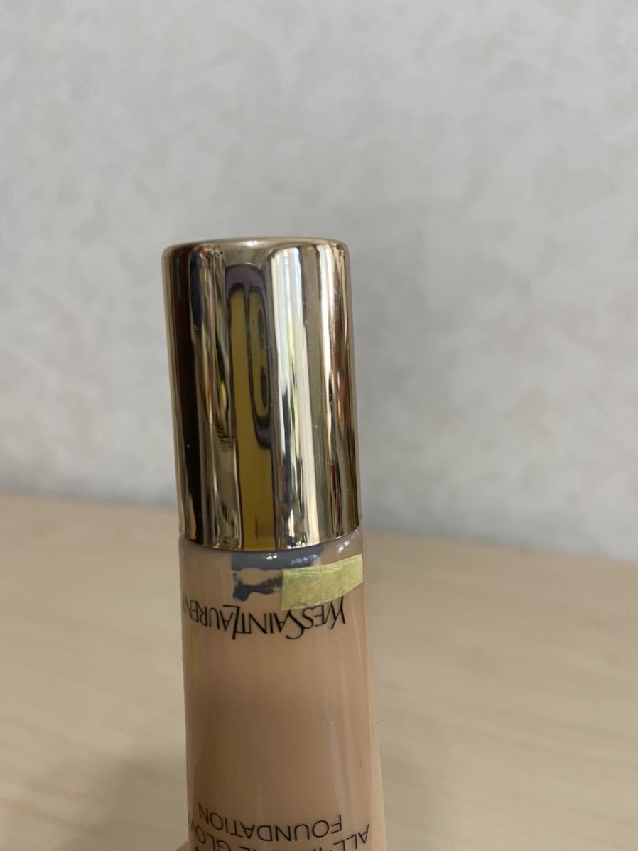 YVESSAINTLAURENT ラディアント　タッチ オールインワン　グロウ ファンデーション　B30 SPF23 PA+++ 30ml 残量たっぷり　定形外は220円_画像4