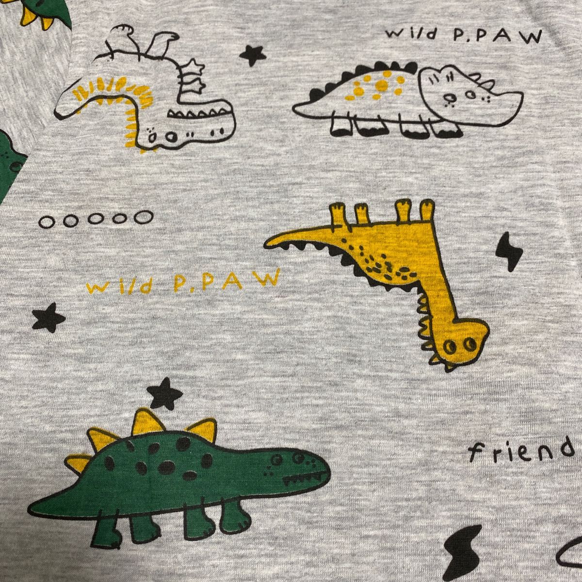 【新品未使用】半袖Tシャツ 恐竜柄　110cm
